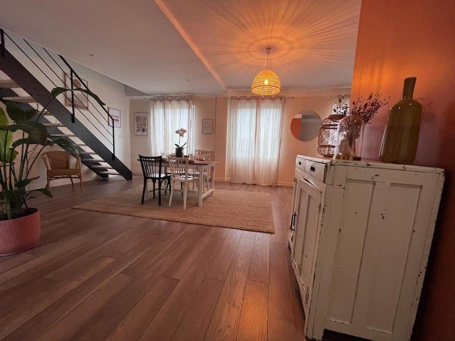Le Saint Pierre Grand Duplex Hyper Centre, Port Caen Apartman Kültér fotó